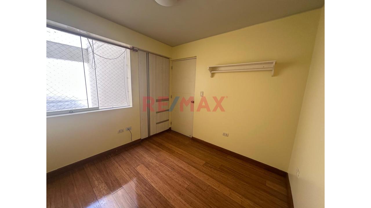 ¡Se Alquila Lindo Y Cómodo Departamento En Primer Piso De Tres Dormitorios Cerca Al Pentagonito! - 15