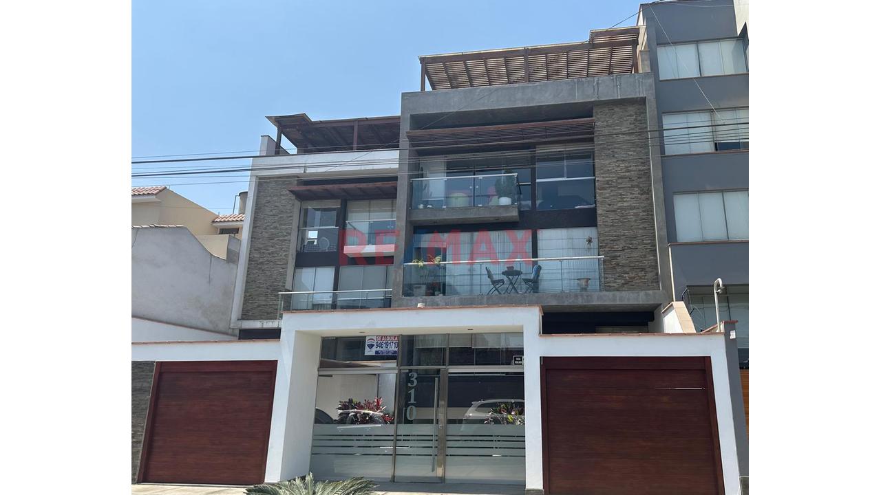 ¡Se Alquila Lindo Y Cómodo Departamento En Primer Piso De Tres Dormitorios Cerca Al Pentagonito! - 1