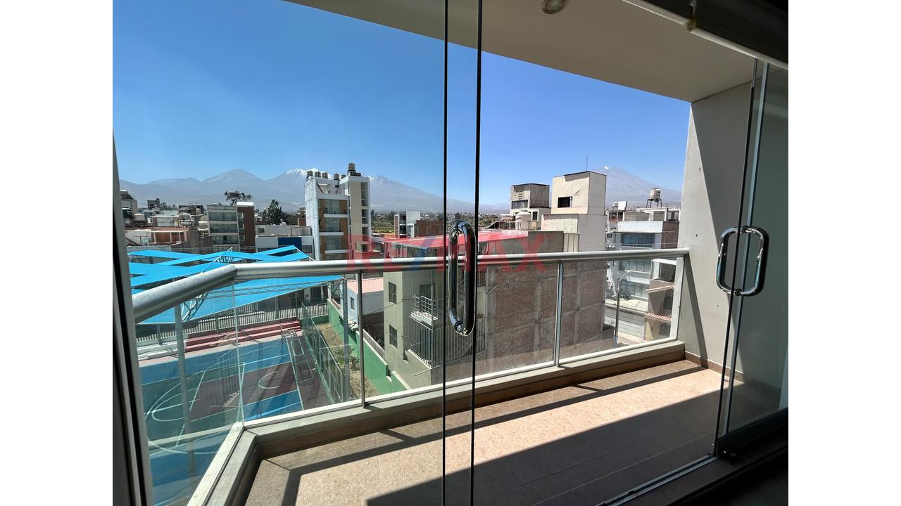 Alquiler Departamento En Urb La Pradera - C.Colorado - 2