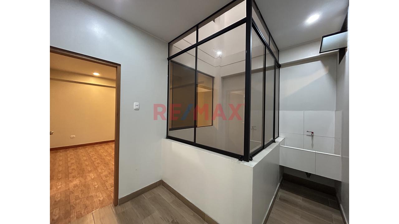 Alquiler Oficina / Local / Almacen 160M2  Estreno Callao 3Er Piso — foto 8