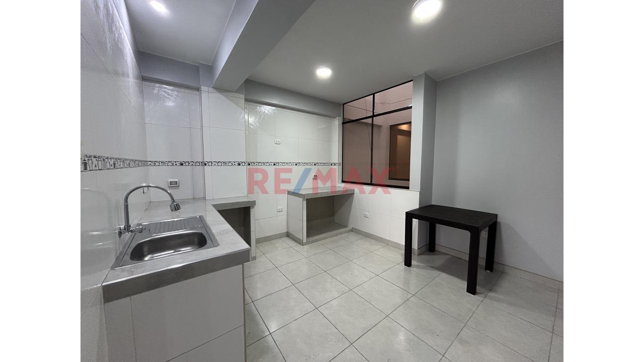 Alquiler Oficina / Local / Almacen 160M2  Estreno Callao 3Er Piso — foto 3