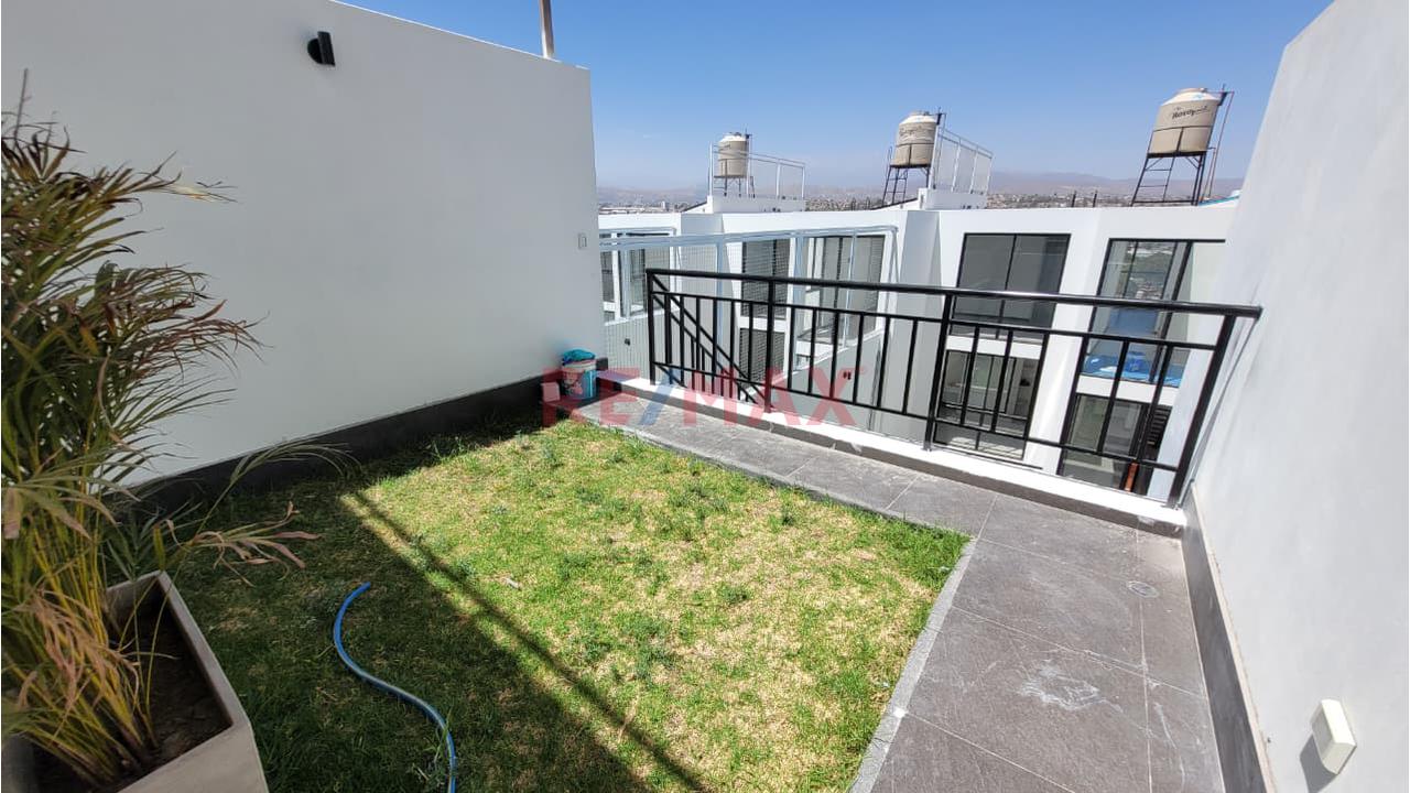 🏡✨ ¡Hermosa Casa En Estreno En Sachaca! ✨🌋 Terraza Privada Con Hermosa Vista A Los Volcanes — foto 2