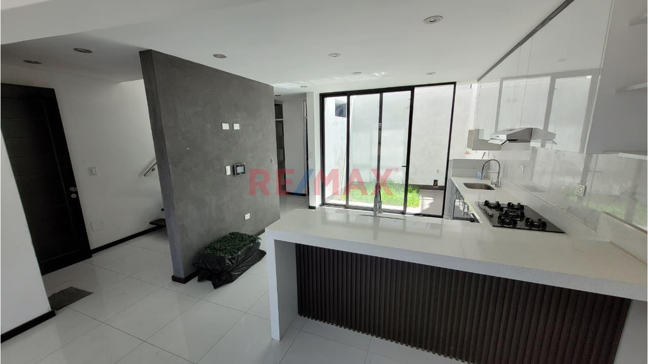 🏡✨ ¡Hermosa Casa En Estreno En Sachaca! ✨🌋 Terraza Privada Con Hermosa Vista A Los Volcanes — foto 3
