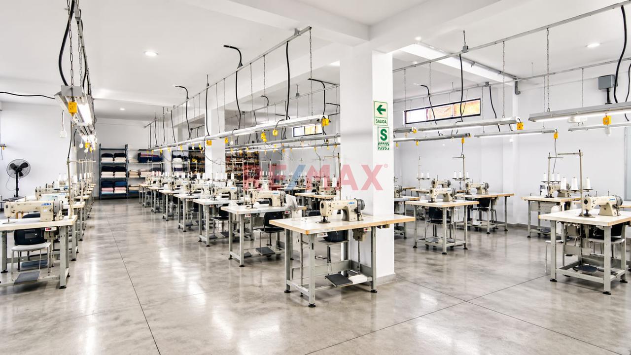 Venta Local Industrial En San Juan De Lurigancho - 16