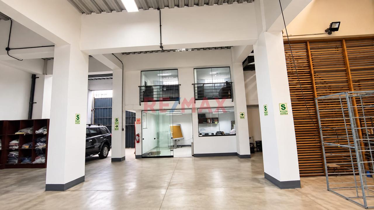 Venta Local Industrial En San Juan De Lurigancho — foto 3