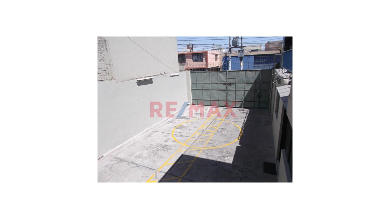 Almacén En Alquiler – Avenida Parra, Arequipa — foto 4