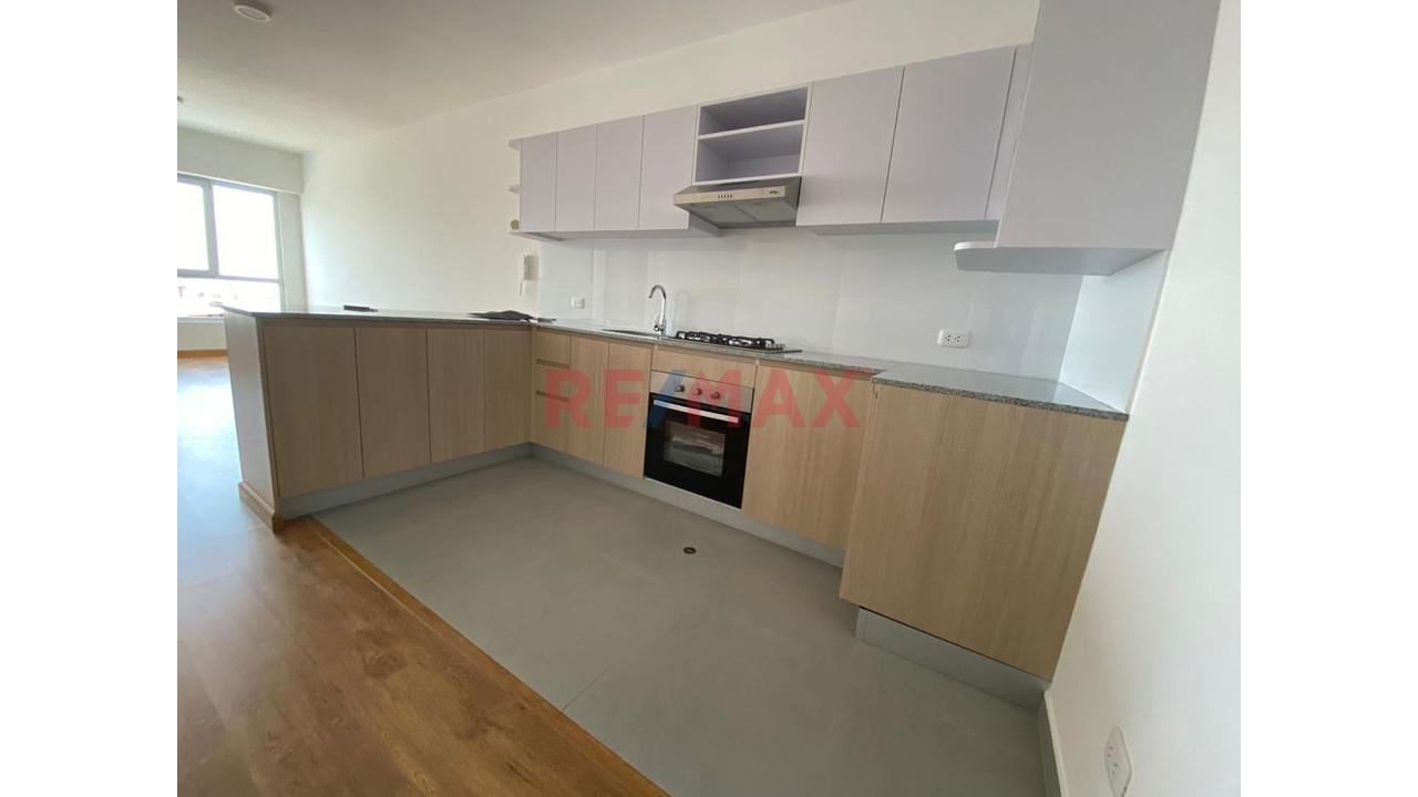 Alquiler De Departamento En Tomas Marsano - 3
