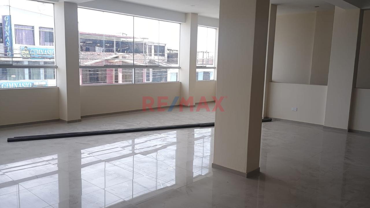 Local En Alquiler Para Diversos Rubros Veterinaria /Gimnasios /Oficinas/ Depositos/ Almacen - 2