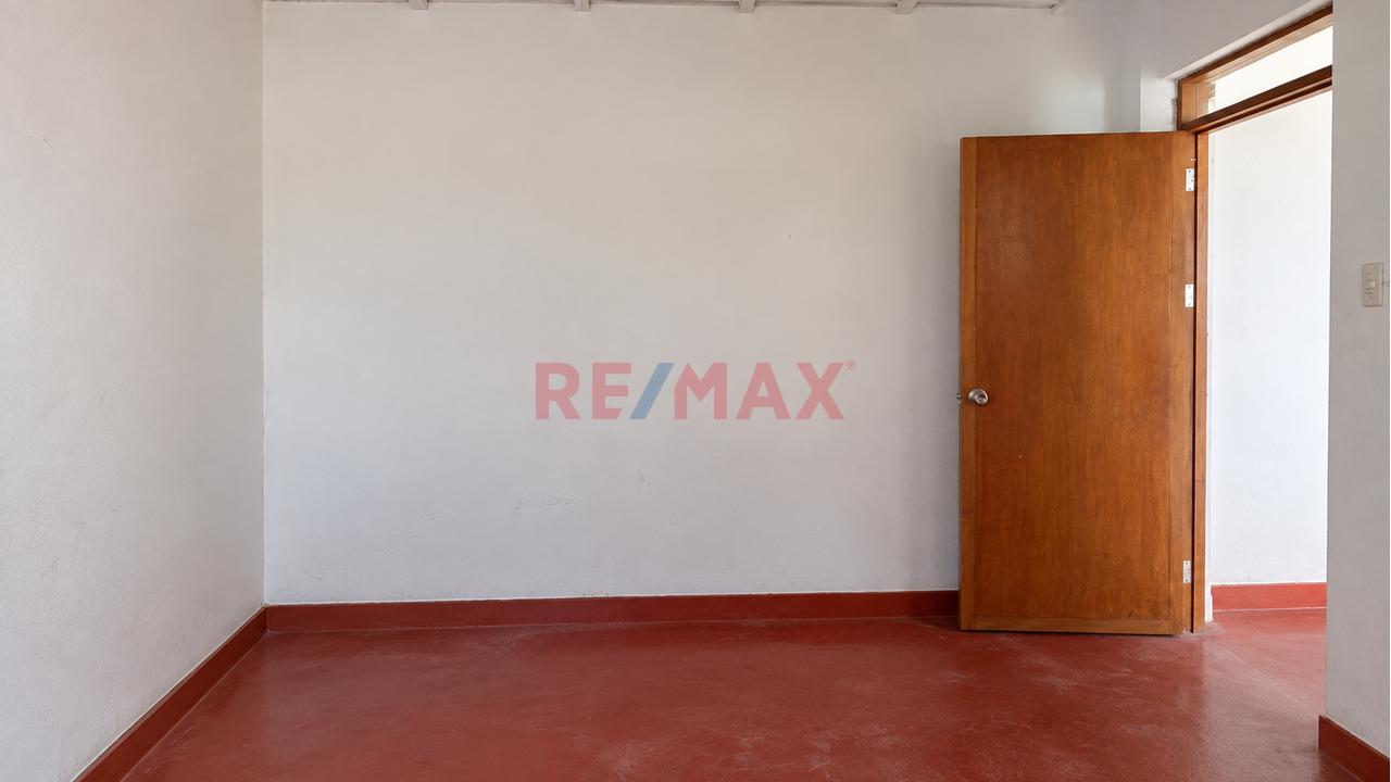 🏡 Casa Como Terreno En Venta – Punta Negra - 5