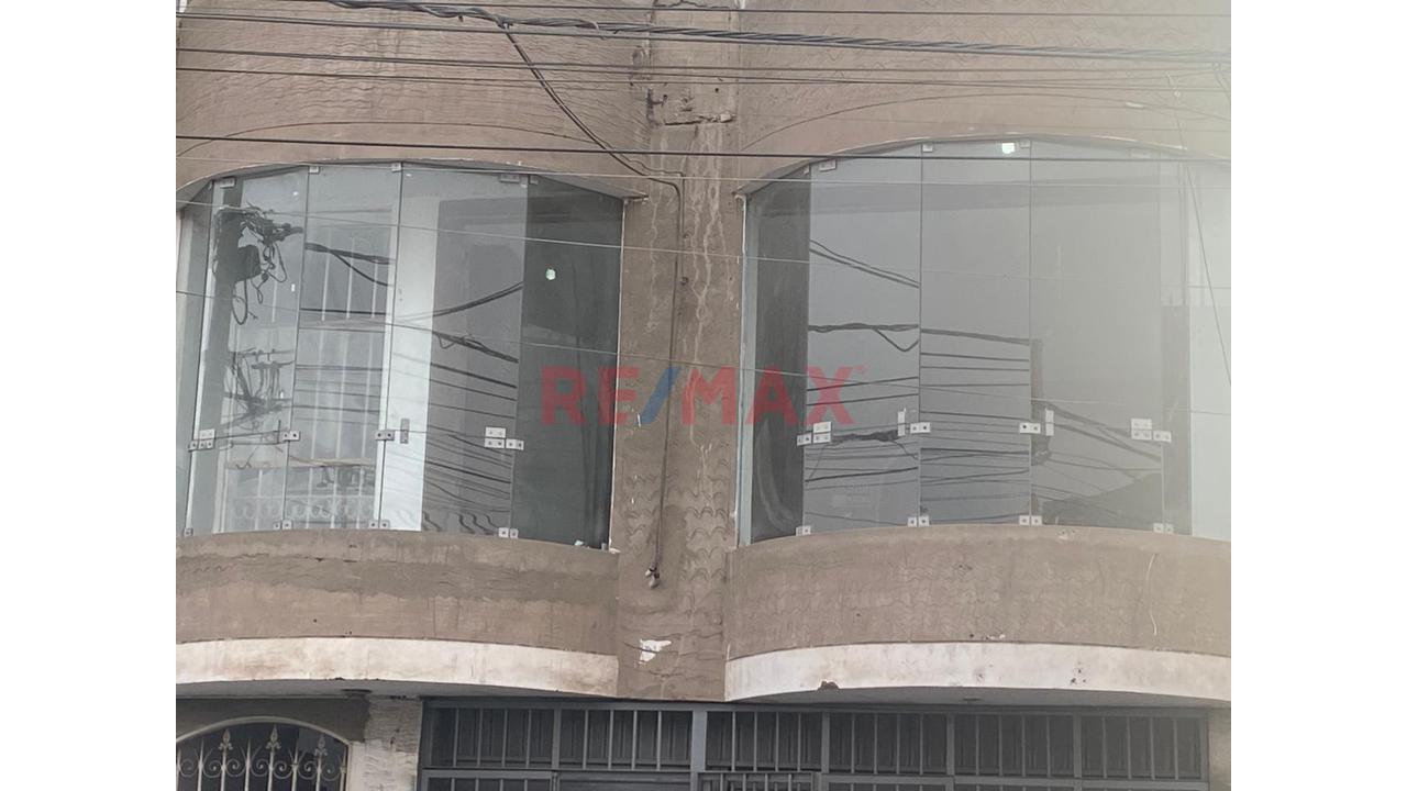 San Martin De Porres Alquiler De Oficina De 90 M2 2Do Piso Bien Ubicado A La Altura De La Av Universitaria Y Av Tomas Valle Frente De Plaza Vea Hiper S — foto 2