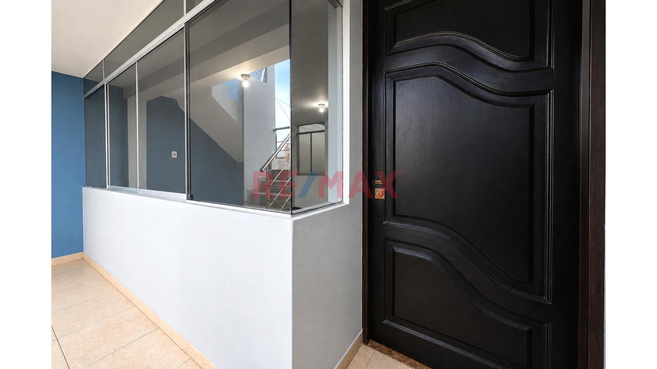 🏡✨ 𝐕𝐄𝐍𝐓𝐀 𝐃𝐄 𝐃𝐄𝐏𝐀𝐑𝐓𝐀𝐌𝐄𝐍𝐓𝐎 𝐄𝐍 𝐋𝐀 𝐏𝐄𝐑𝐋𝐀 – 𝐅𝐑𝐄𝐍𝐓𝐄 𝐀 𝐏𝐀𝐑𝐐𝐔𝐄 — foto 2