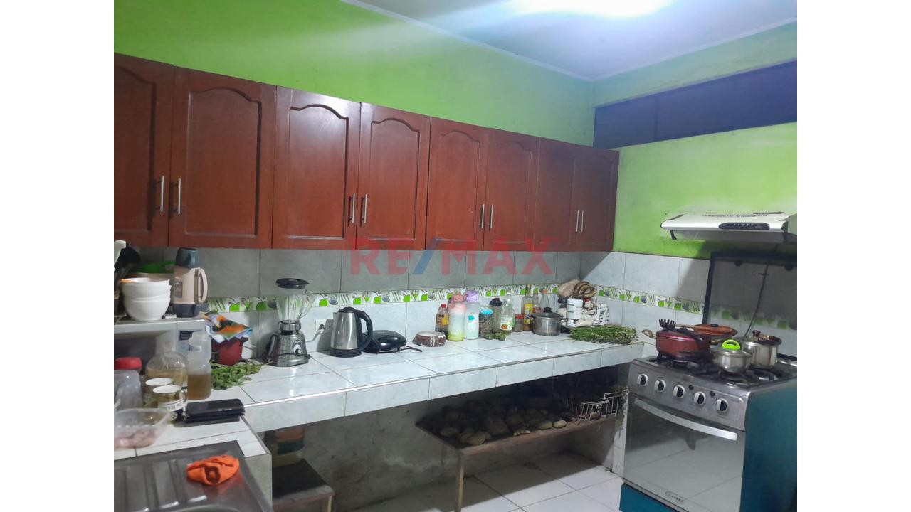 Venta De Casa San Juan De Lurigancho - 13