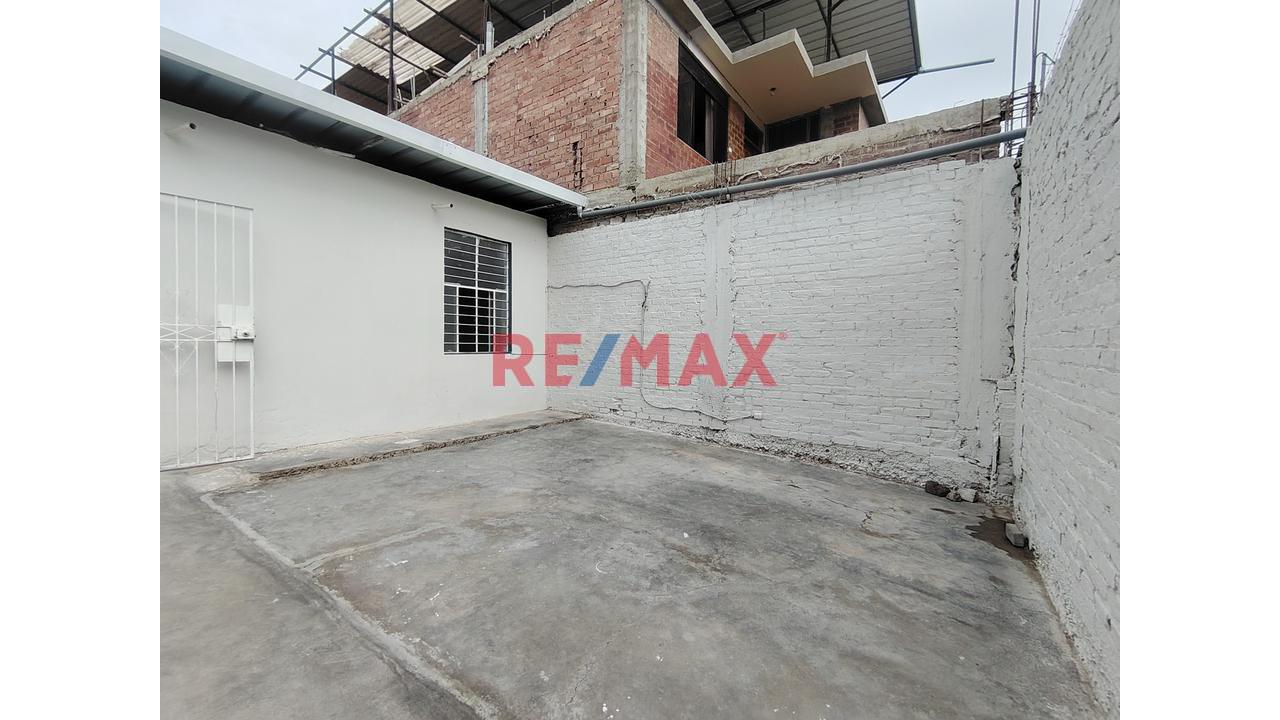 Alquilo Casa 1Piso En Urb. Bancaria 2Da Etapa - 11