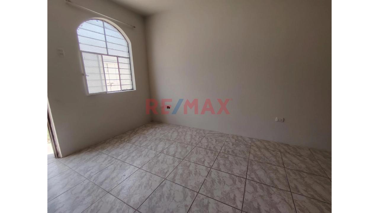 Alquilo Casa 1Piso En Urb. Bancaria 2Da Etapa - 6