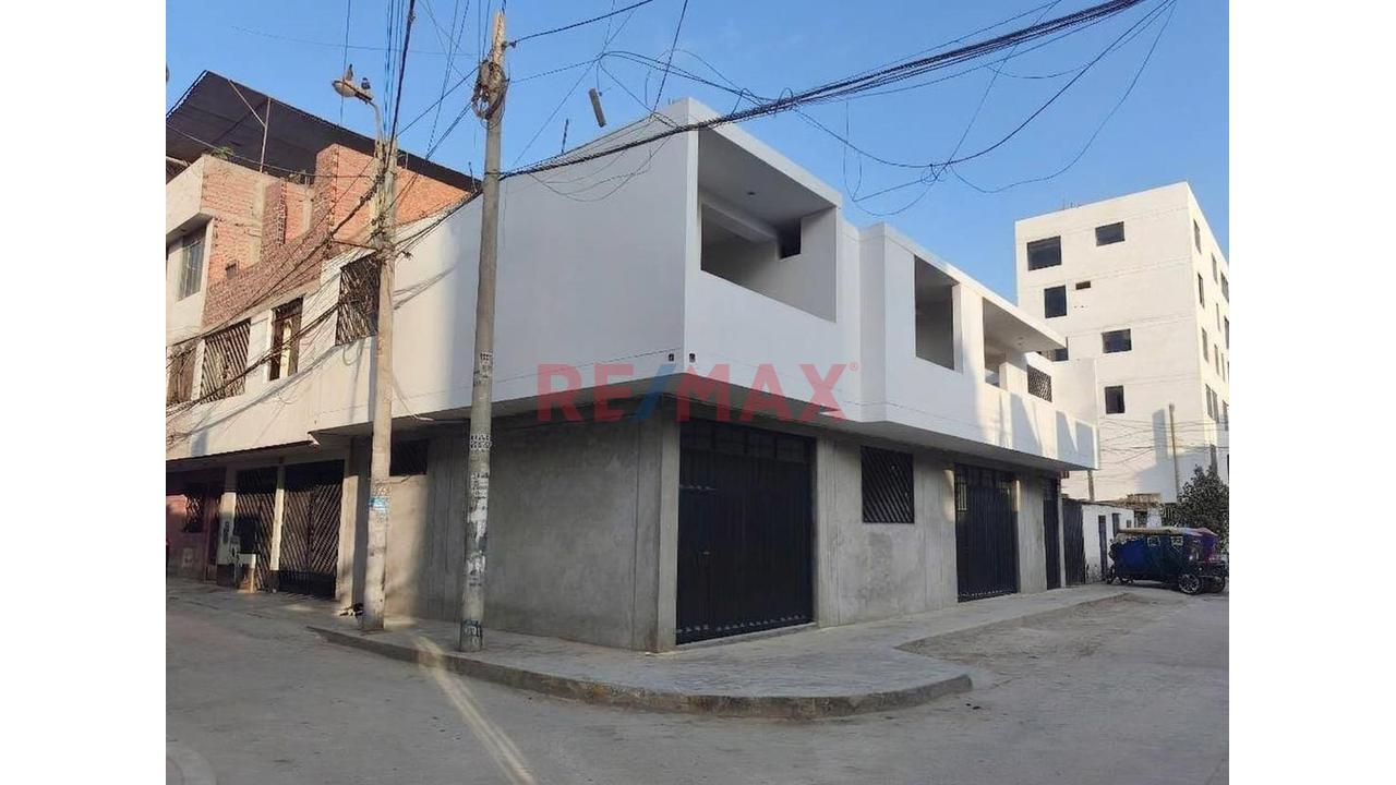 Alquiler Local Comercial En Los Olivos - Altura Paradero Ceo - Huandoy