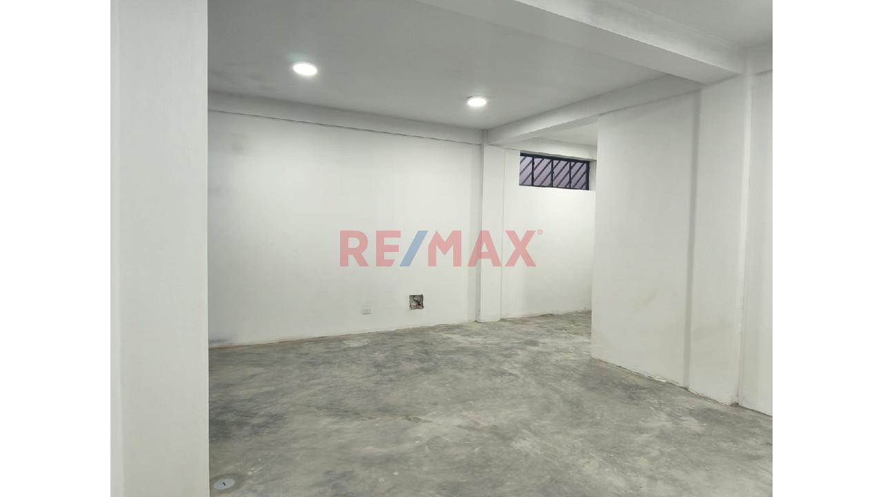 Alquiler Local Comercial En Los Olivos - Altura Paradero Ceo - Huandoy — foto 11