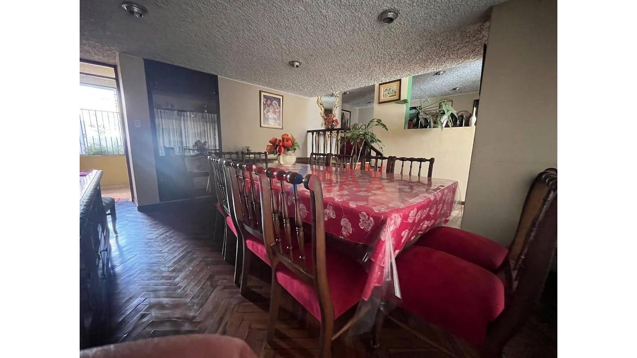 ¡Excelente Oportunidad De Inversión! Casa En Venta Como Terreno – 260 M² En Excelente Ubicación — foto 3