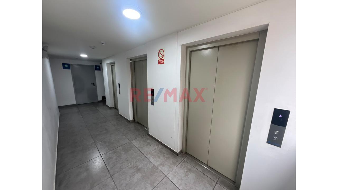 Venta Departamento | Condominio | 3.Er Piso | Cochera Techada | 3 Dormitorios - 20