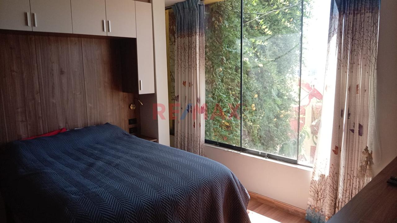 Alquiler De Linda Casa De 4 Pisos Semiamoblada, Cinco  Habitaciones, Luz Natural Para Todos Los Ambientes — foto 7