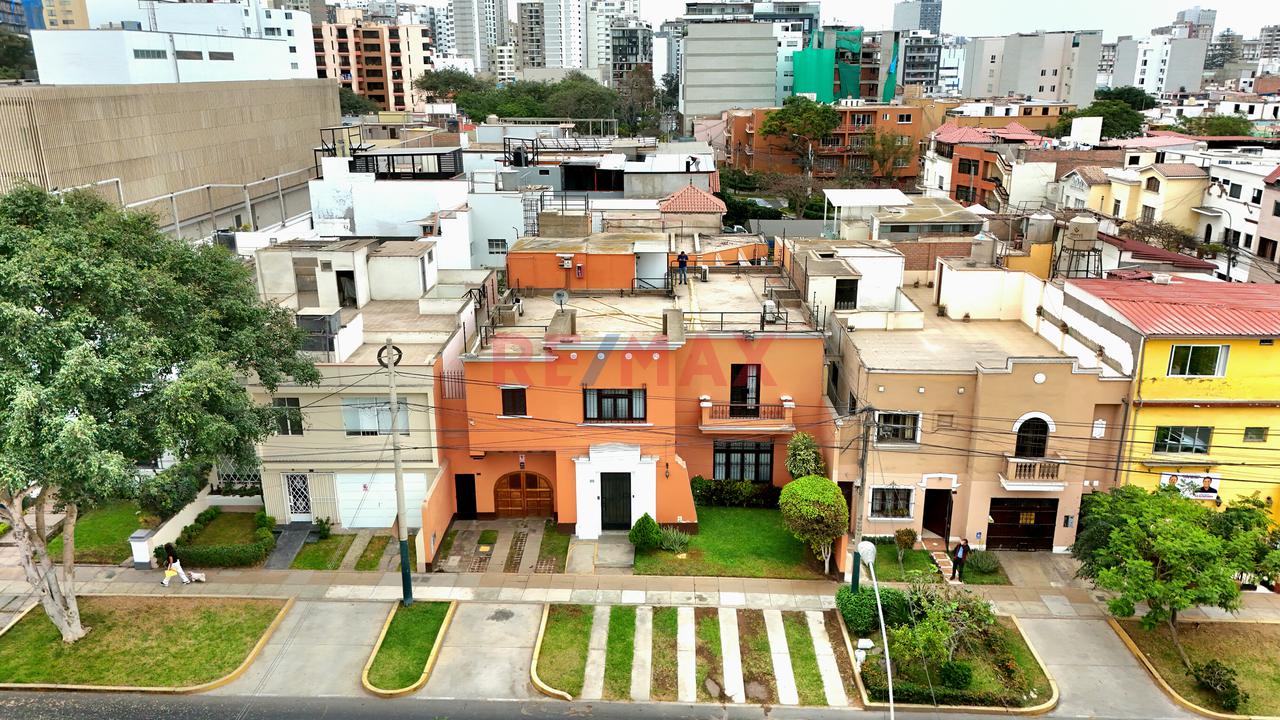 🏢 Alquiler De Amplia Casa Para Oficina Administrativa – Jesús María - 3