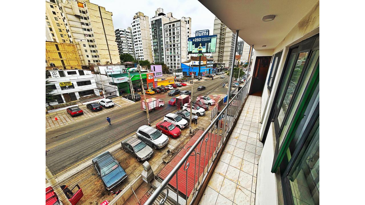 Departamento En Venta – Surquillo | Excelente Ubicación - 12