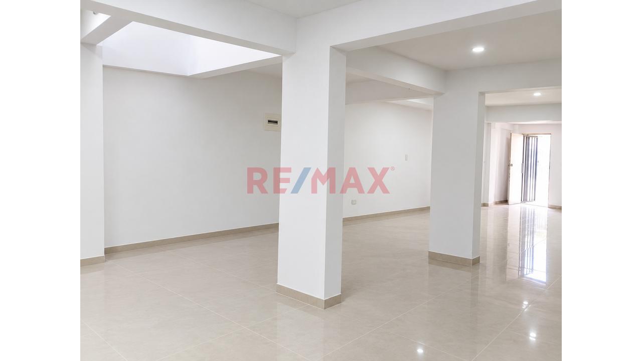 Local En Alquiler – Oficina / Almacén A Puerta Cerrada | Breña - 5