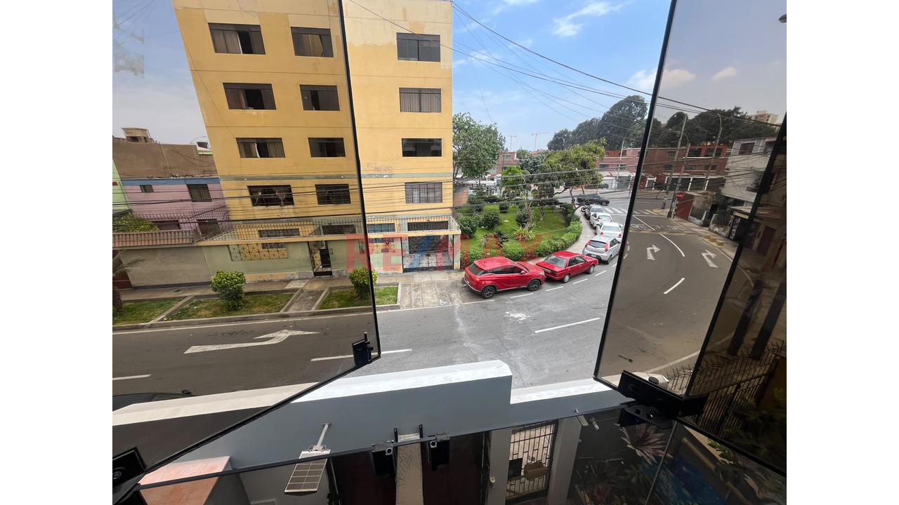 Departamento Semi Amoblado – Cercado De Lima | 3Er Piso | 3 Dormitorios — foto 3