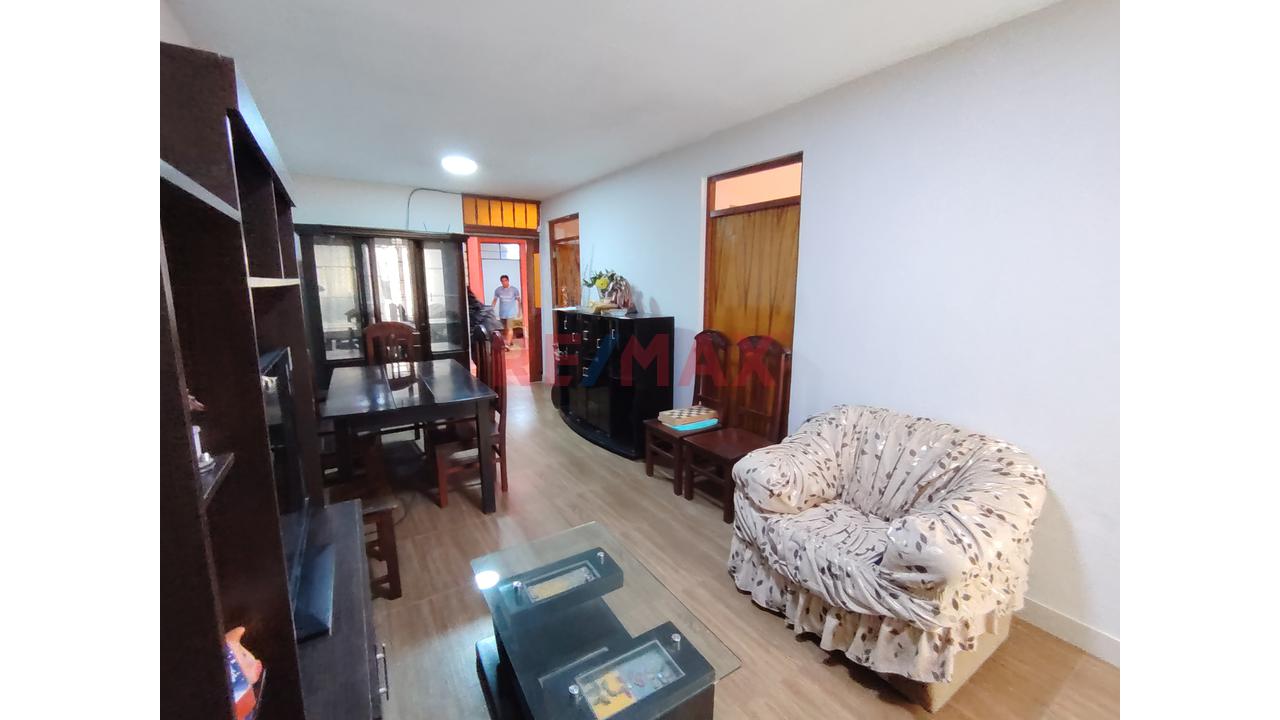 Casa De 2 Pisos + Azotea En Alquiler – San Juan De Lurigancho - 7