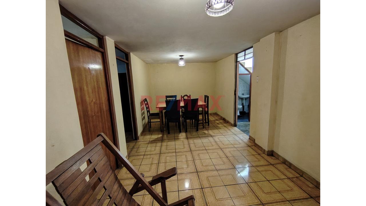 Casa De 2 Pisos + Azotea En Alquiler – San Juan De Lurigancho - 9