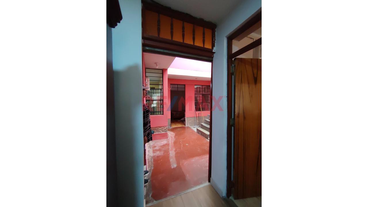 Casa De 2 Pisos + Azotea En Alquiler – San Juan De Lurigancho - 4