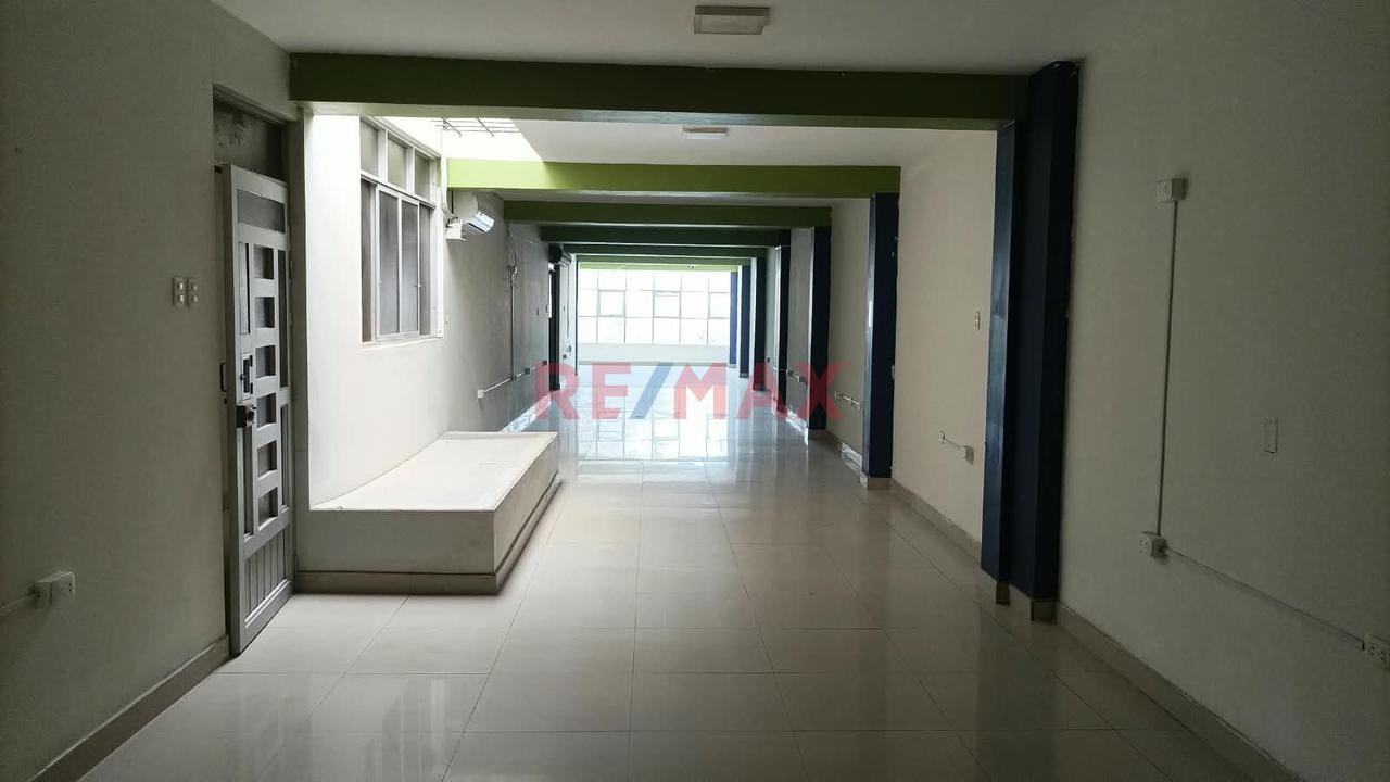 Local Comercial En Alquiler Mochumi Centro - 7