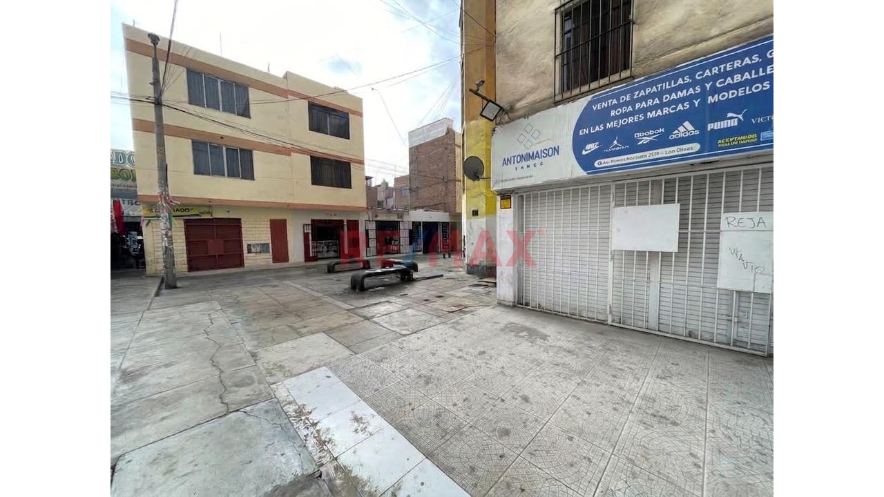 Alquiler De Tienda Comercial Frente A Plaza Norte – Los Olivos - 4