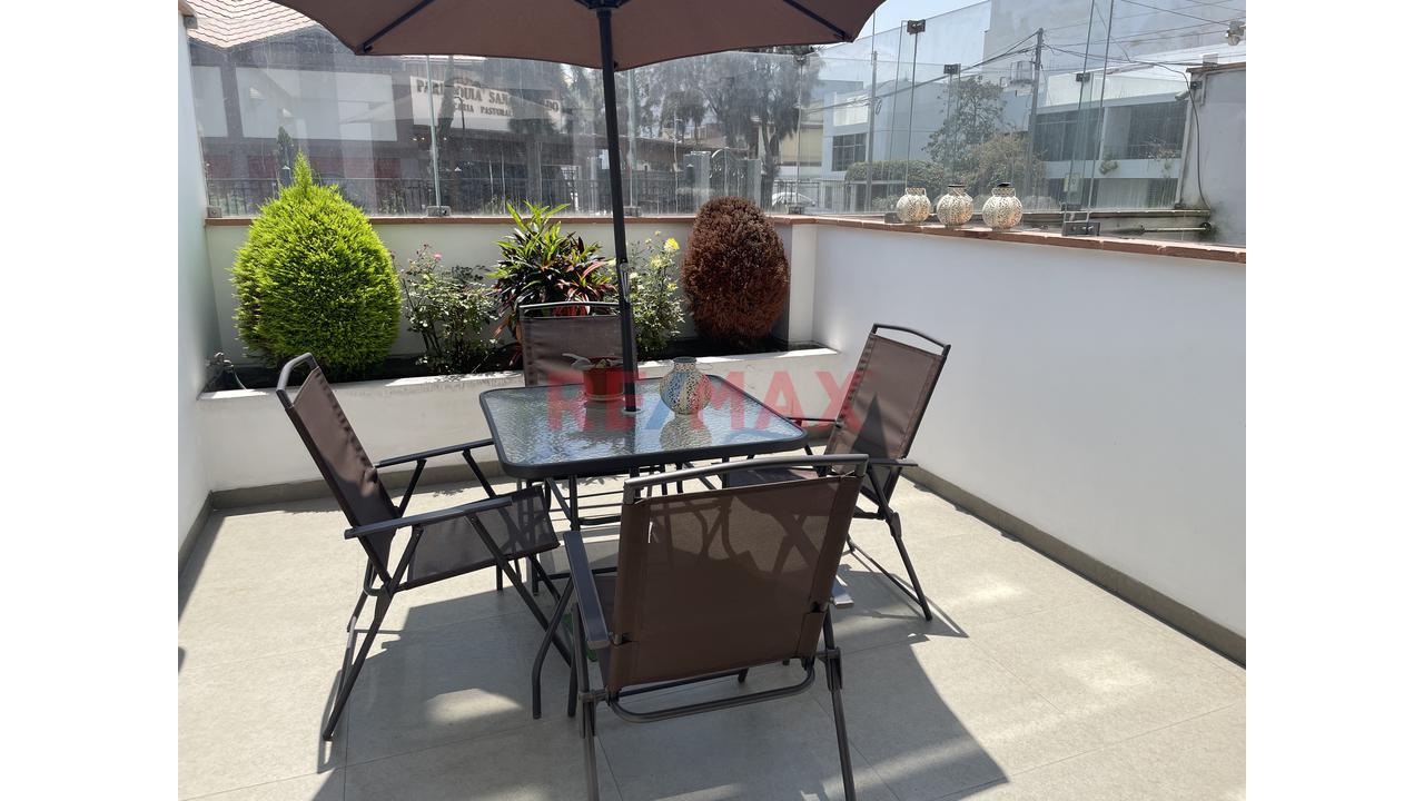 Departamento 2 Dormitorios En Alquiler San Borja — foto 2