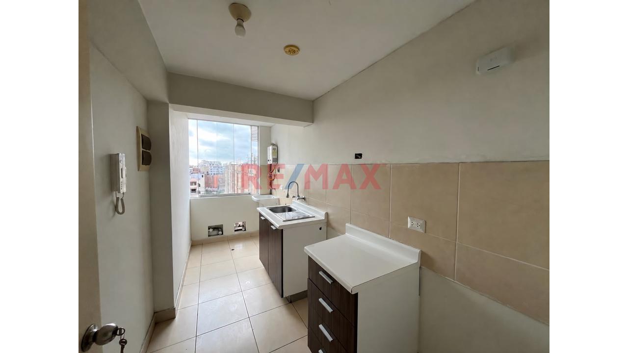 Alquilo Departamento 75M2 En Breña - 14