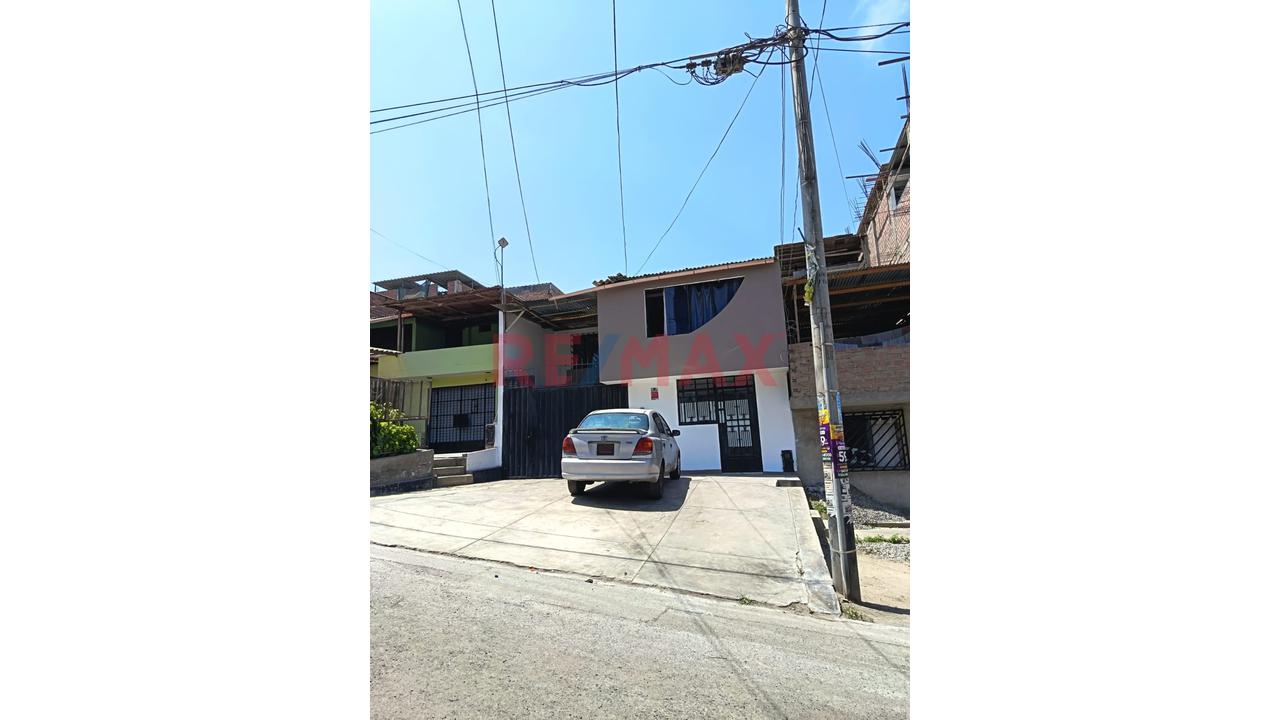 Se Vende Casa De 2 Pisos De 160 M2 En Us$ 139,332.00 A Una Cuadra De Av.  Miguel Iglesias En San Juan De Miraflores. — foto 3