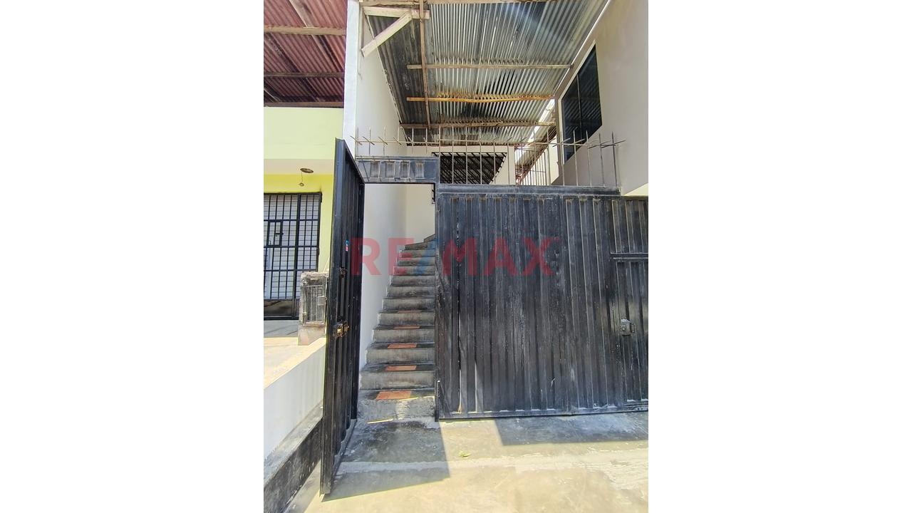 Se Vende Casa De 2 Pisos De 160 M2 En Us$ 139,332.00 A Una Cuadra De Av.  Miguel Iglesias En San Juan De Miraflores. — foto 11
