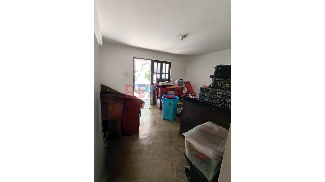 Se Vende Casa De 2 Pisos De 160 M2 En Us$ 139,332.00 A Una Cuadra De Av.  Miguel Iglesias En San Juan De Miraflores. — foto 8