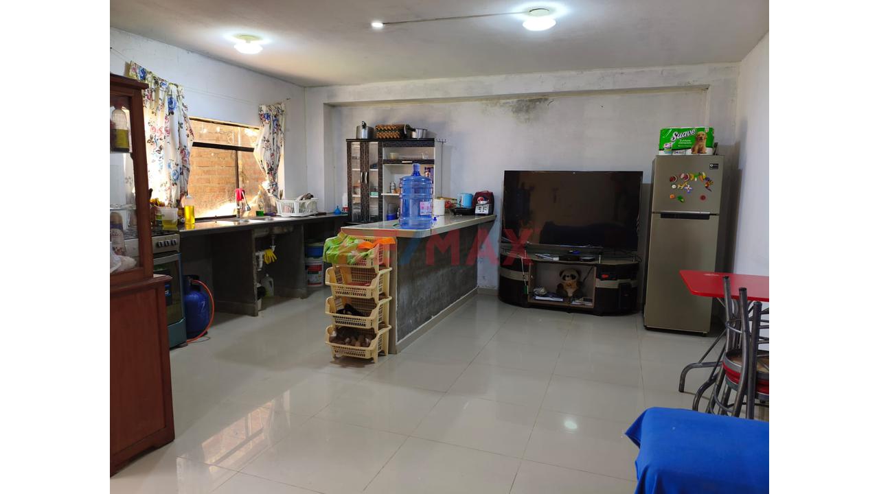 Venta De Terreno Más Casa Construida En Pilcomayo - 2