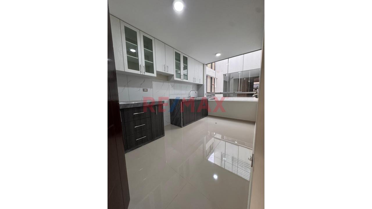 🏡✨ ¡Departamento 3Er Piso En Venta En José Luis Bustamante Y Rivero! - 10