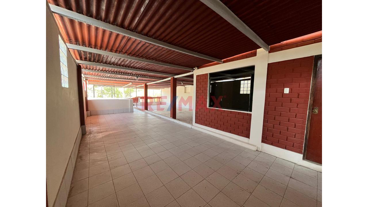 Amplio Departamento Duplex En Alquiler En Av. Vice - 17