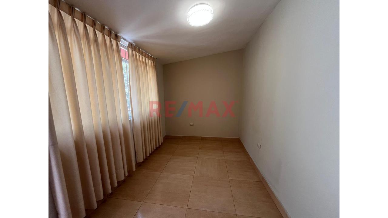 Amplio Departamento Duplex En Alquiler En Av. Vice - 3
