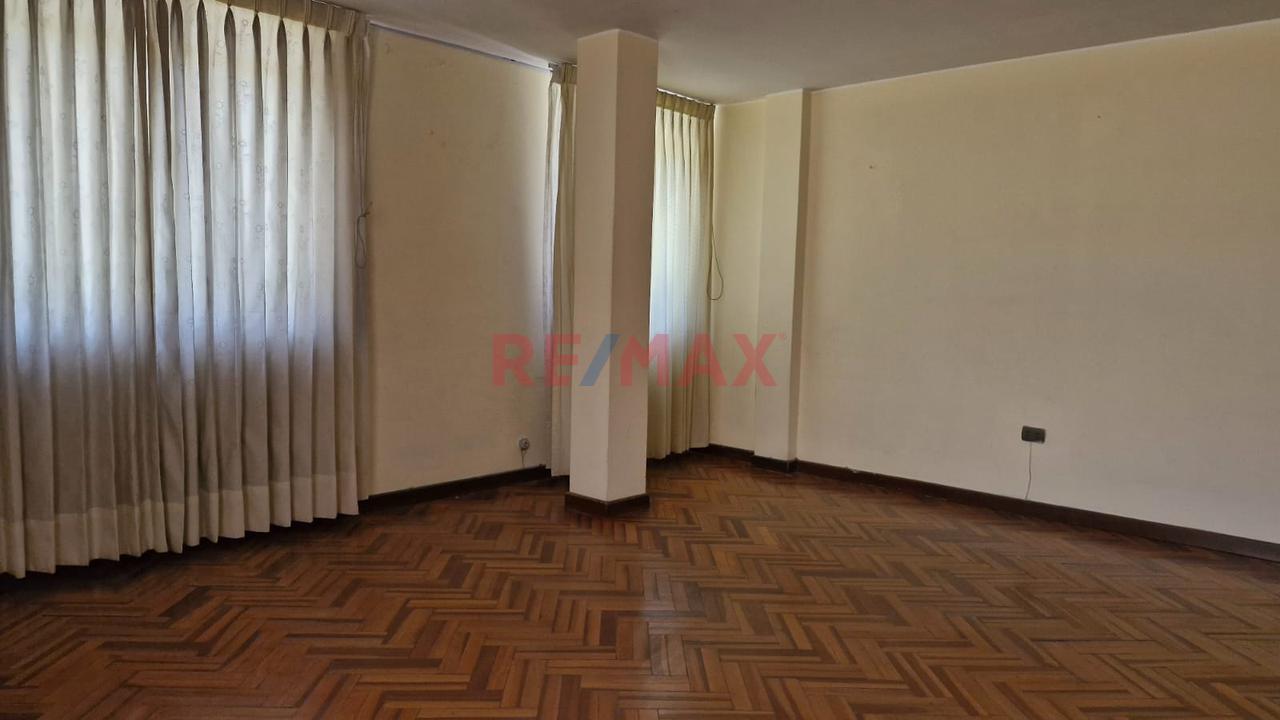 Casa En Venta Frente A Parque En Urb. Alto De La Luna — foto 6