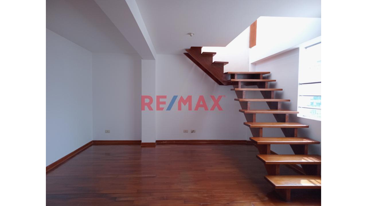 En Venta Duplex + Terraza Privada + Ascensor Directo I San Isidro - 2