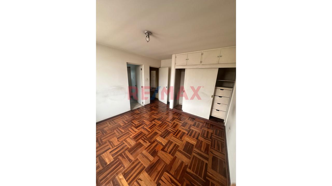 Venta De Casa Con Terreno De 224 M2 En Vista Alegre, Surco — foto 12