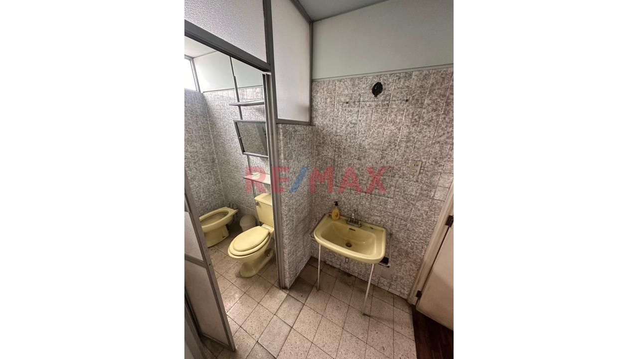 Venta De Casa Con Terreno De 224 M2 En Vista Alegre, Surco — foto 15