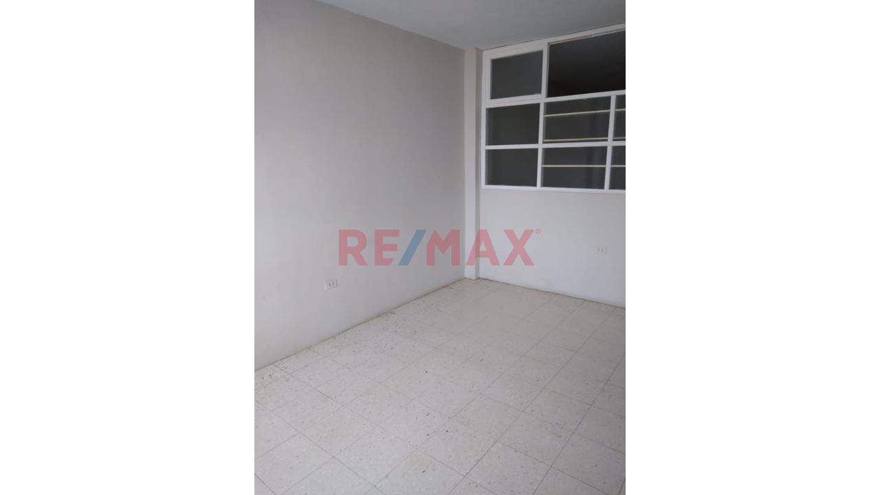 Alquiler De Departamento Cerca Hospital Reategui - 9