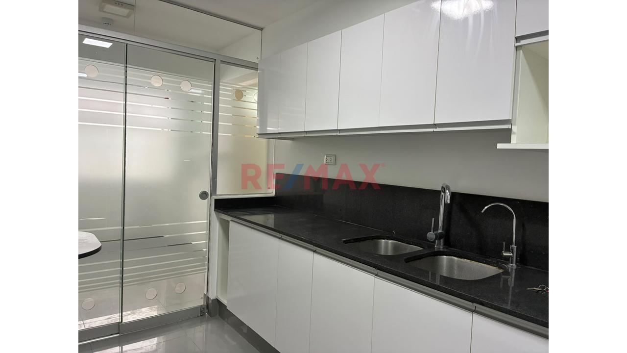 *Venta Dpto En Miraflores - Frente A Huaca Pucllana | Flat 120M2 + 2 Cocheras | $298,000* — foto 4