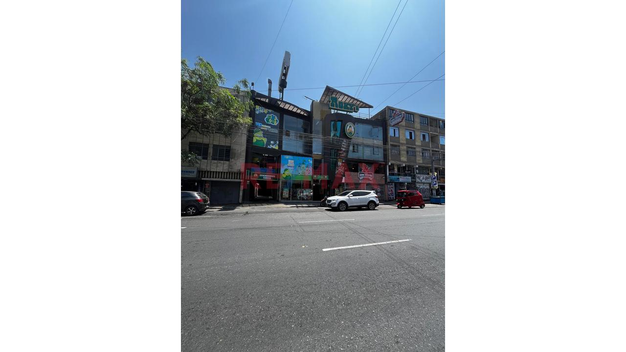 Local Comercial En Venta | Av. Venezuela – Breña - 9