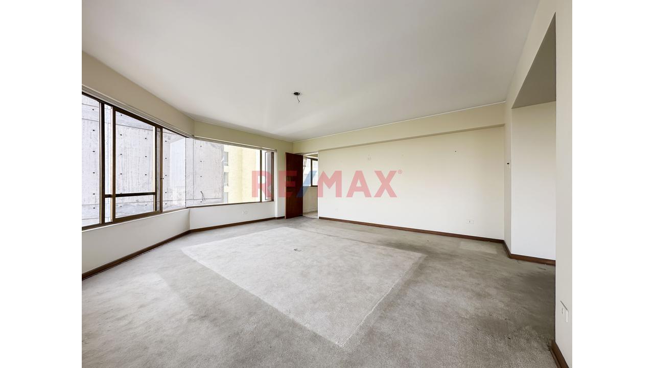 Departamento Flat En La Mejor Zona De San Isidro - 7