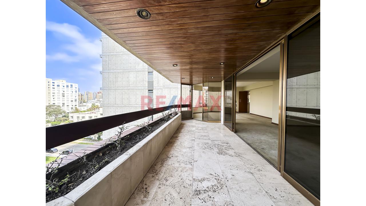 Departamento Flat En La Mejor Zona De San Isidro - 15